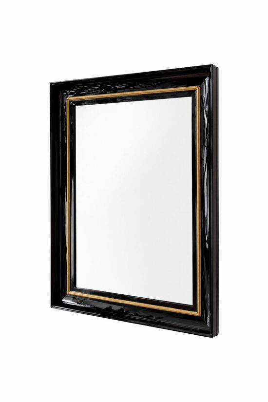 Melns glancēts spogulis